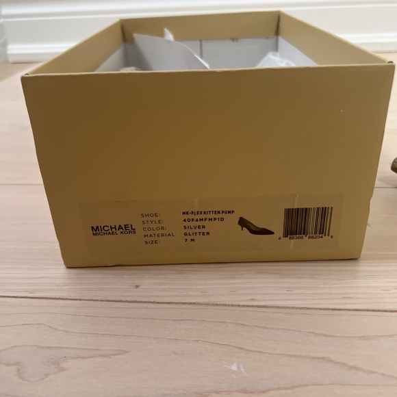 Michael Kors Glitter Heels - Picture 4 of 4